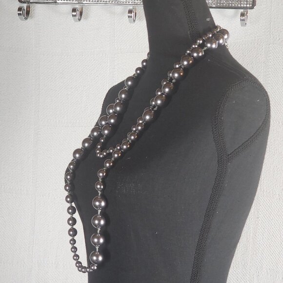 Chicos Chunky Grey Silver Tone Metal Graduated Bead Link Long 64"-68.5" Necklace - Picture 7 of 16